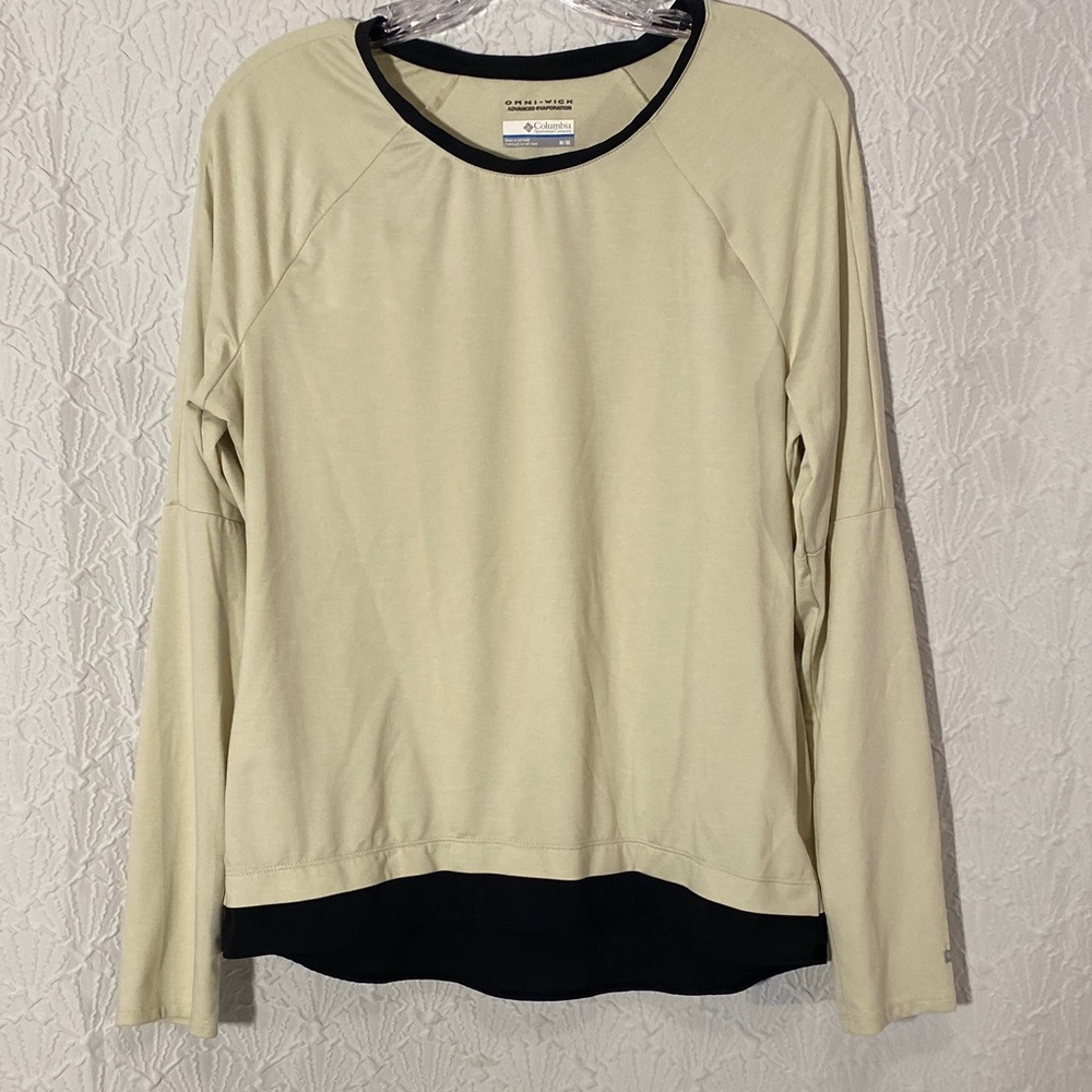 Columbia Sportswear Omni Wick Advanced Evaporation Cream and Black Long sleeve